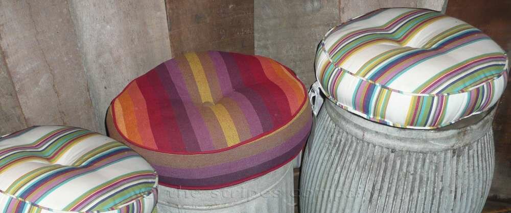 Piped Cushion Round