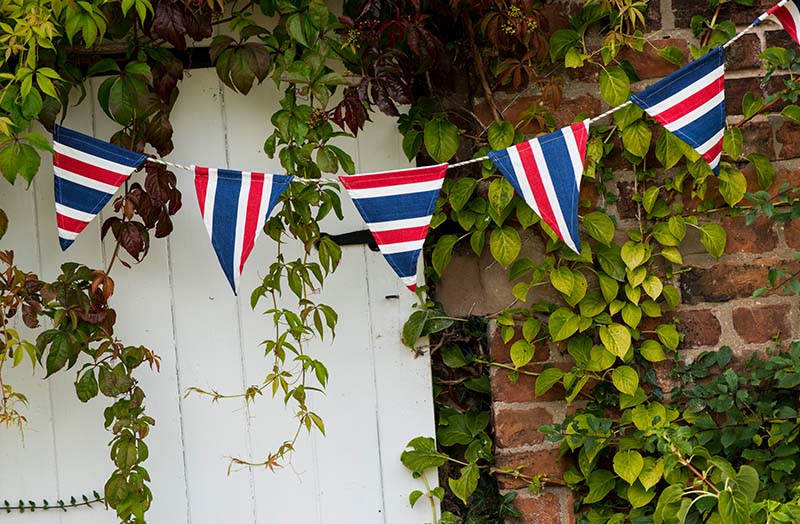 red white blue stripe bunting