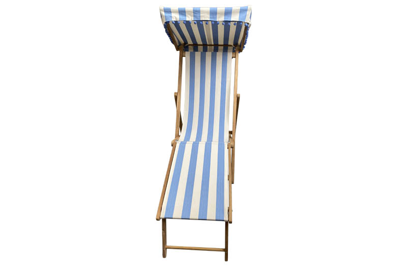 blue white stripe canopy deck chair